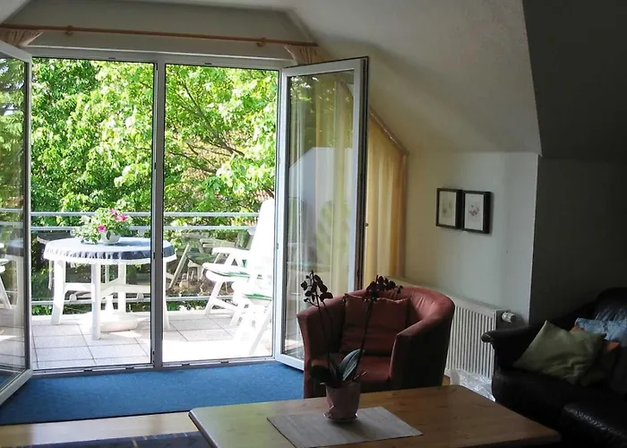 Caro カロリーネンジール