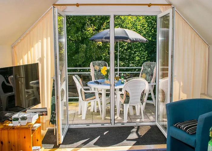 アパート Caro カロリーネンジール