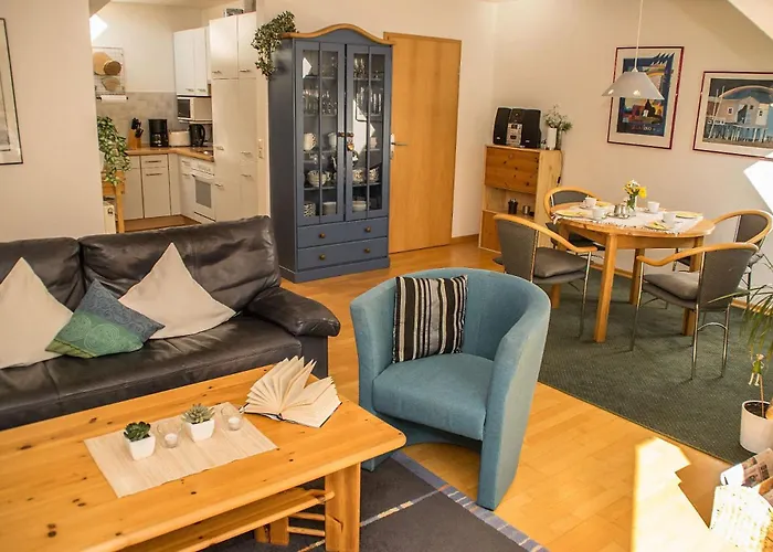 Caro カロリーネンジール